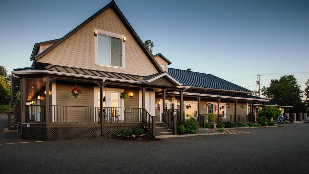 Auberge Amerilys Ривьер-дю-Лу Экстерьер фото